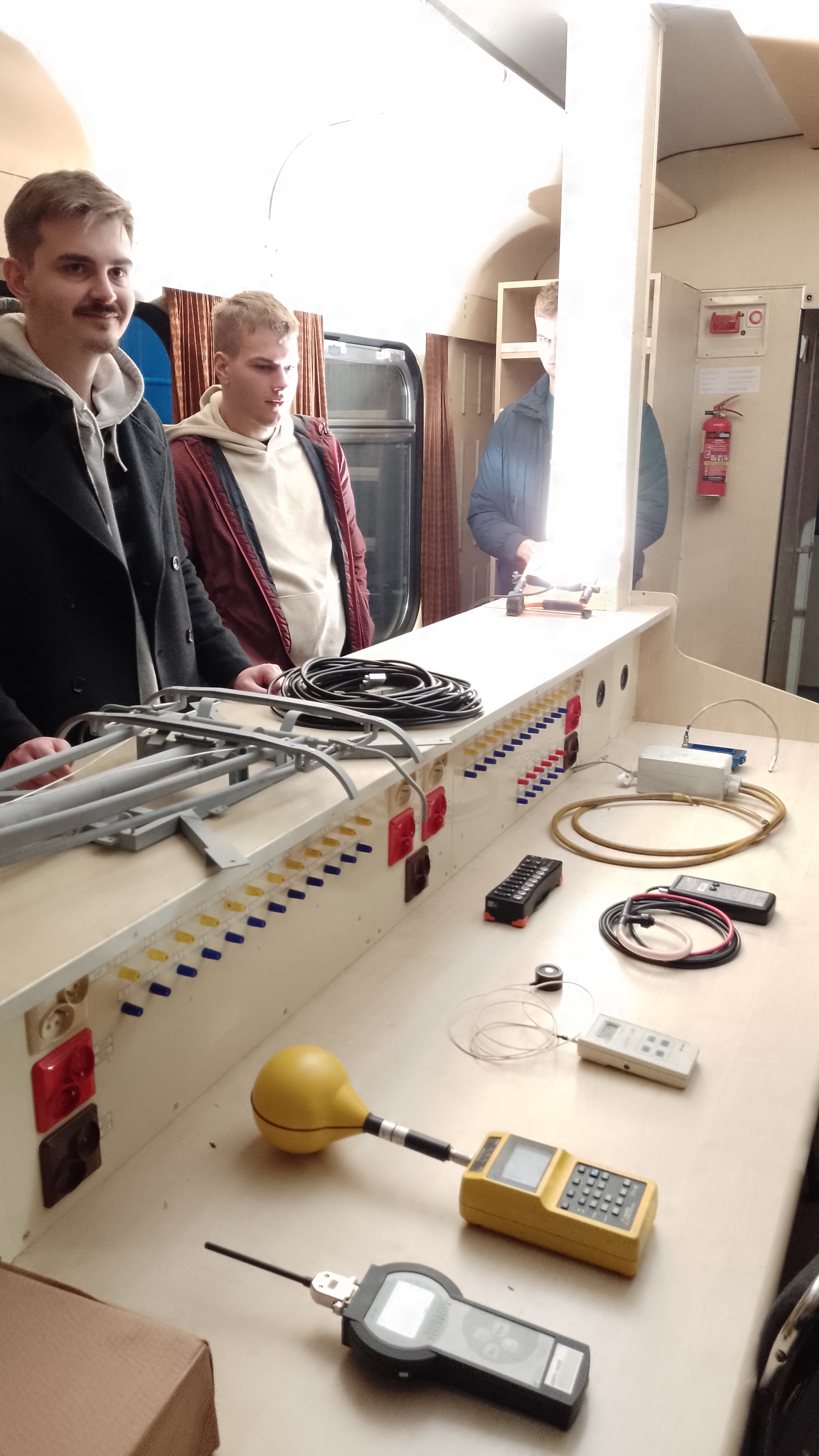 Wizyta studentów WARiE w Centrum Nowoczesnej Mobilności (3)